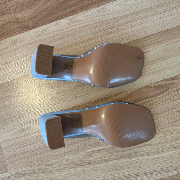 Lulu's Sandals - Picture 3 of 3